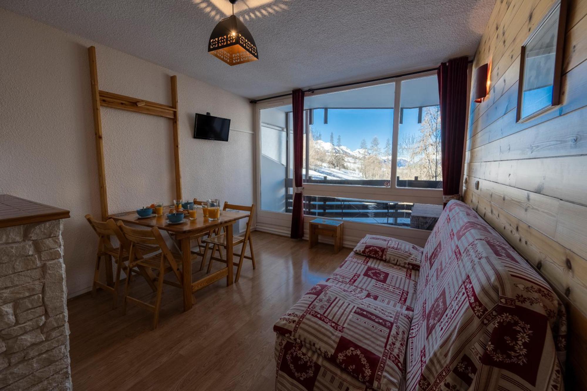 Doux Crepuscule - Au Bord Des Pistes - Parking Lägenhet Enchastrayes Exteriör bild